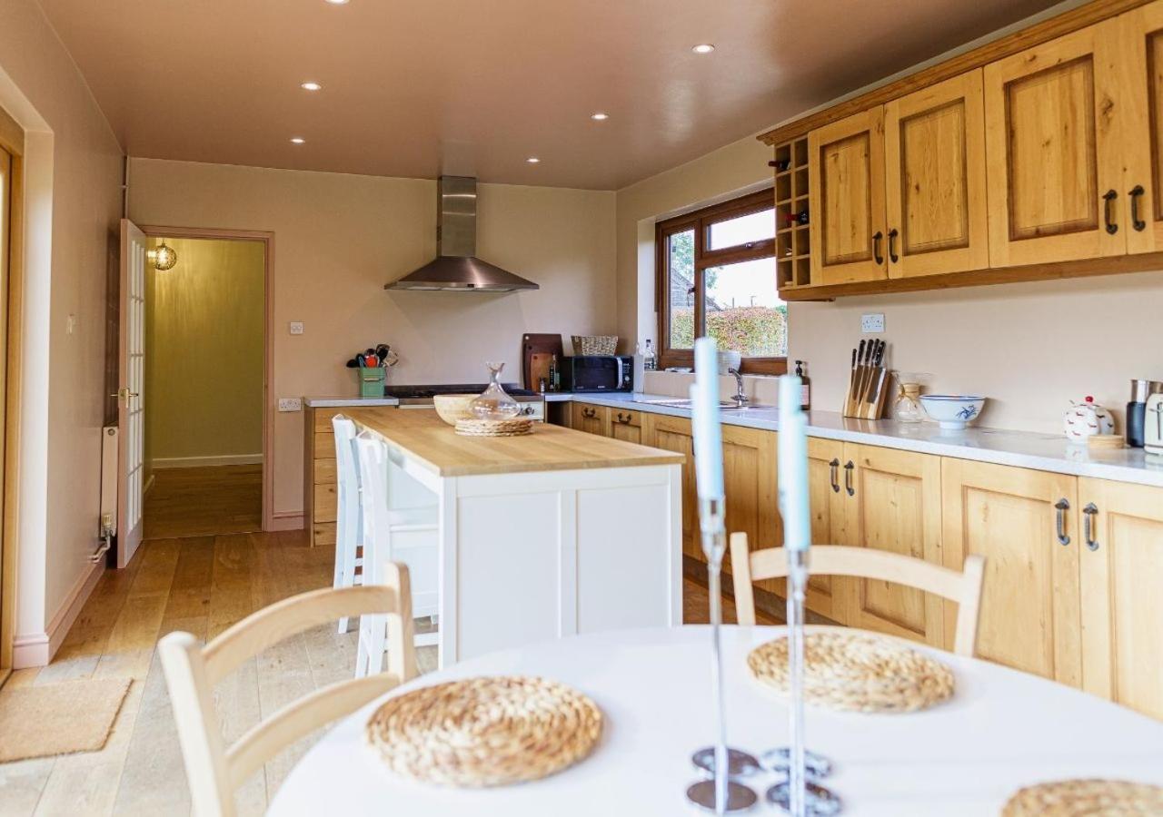 Villa Charming 3Bd Cotswolds Family Retreat Bourton-on-the-Water Esterno foto